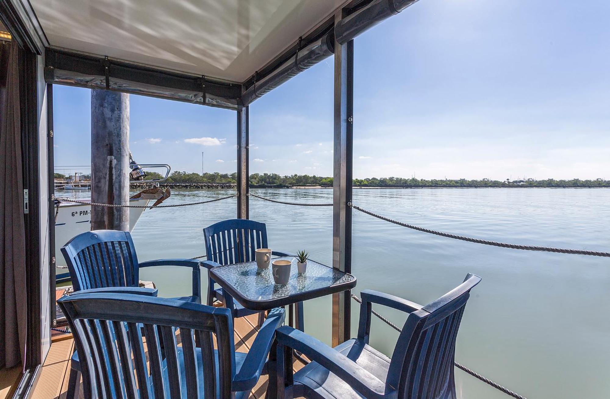 Azvalia Luxury Casa Barco New York And Texas-Unique Houseboat Experience El Puerto de Santa Maria Exterior foto